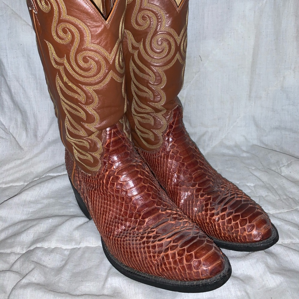 Vintage Tony Lama Snake Skin boots